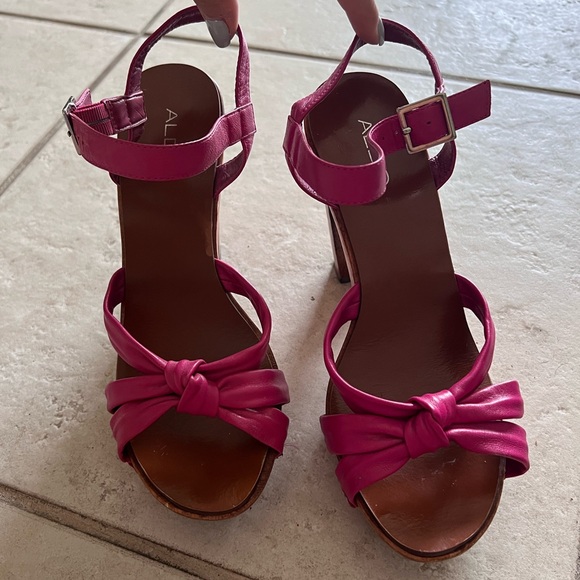 Aldo Vintage Chunky Wooden Heel - Picture 3 of 5